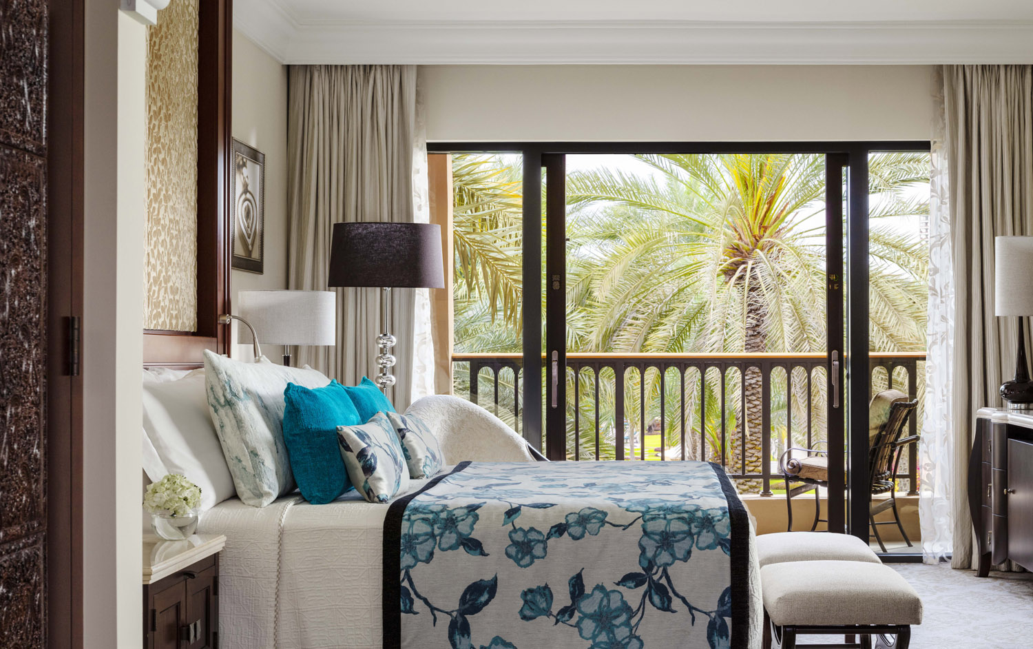OO_RoyalMirage_Accomodation_The_Palace_Superior_Room_Bedroom_1_small