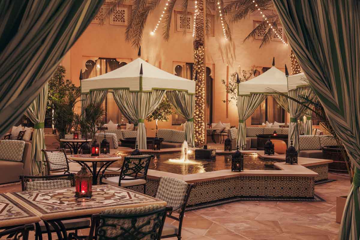 OO_RoyalMirage_Arabic_Courtyard_Wide_2-1