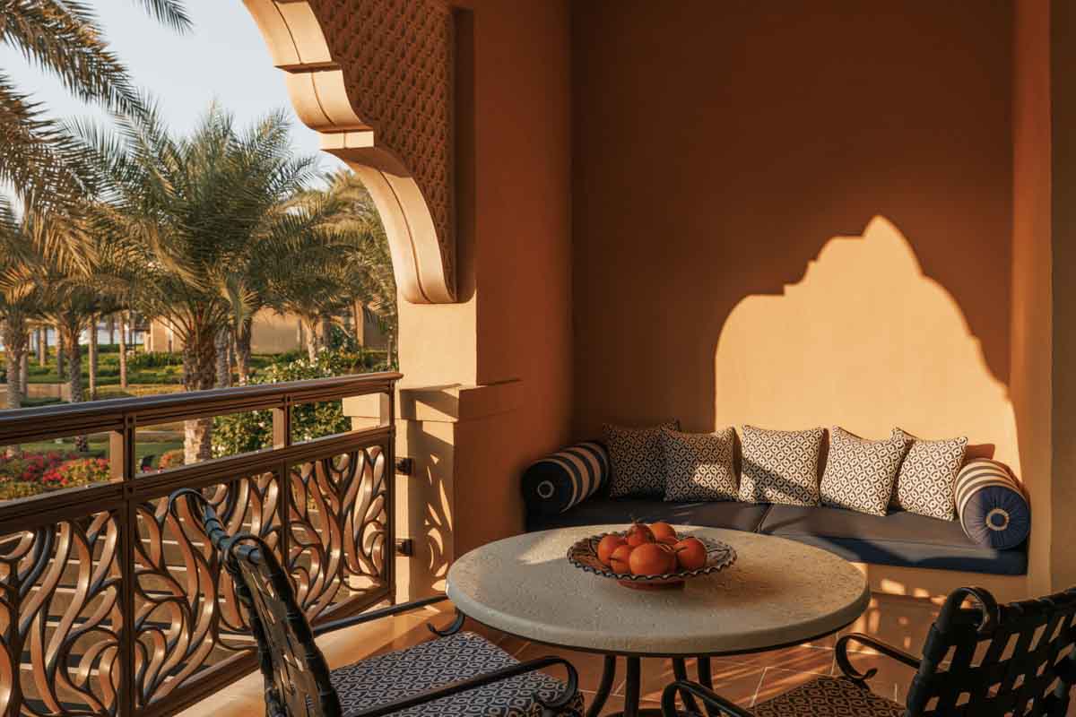 OO_RoyalMirage_ExecutiveSuite_Terrace-1