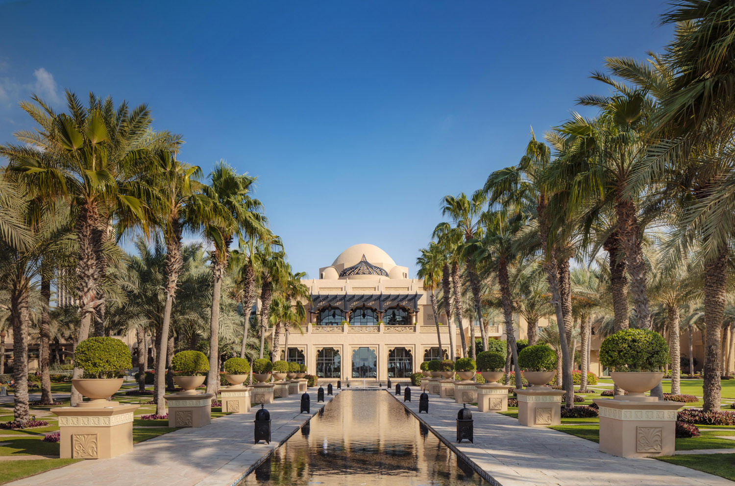 OO_RoyalMirage_Exteriors_The_Palace_Esplanade_Wide_Day_0749_small