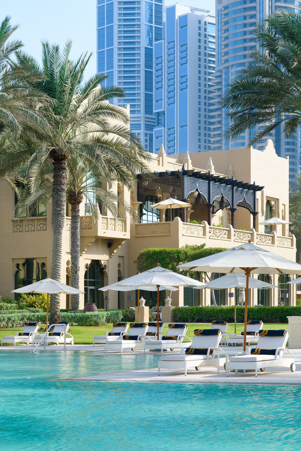 OO_RoyalMirage_Pool_The_Palace_Main_Pool_Detail_1_small