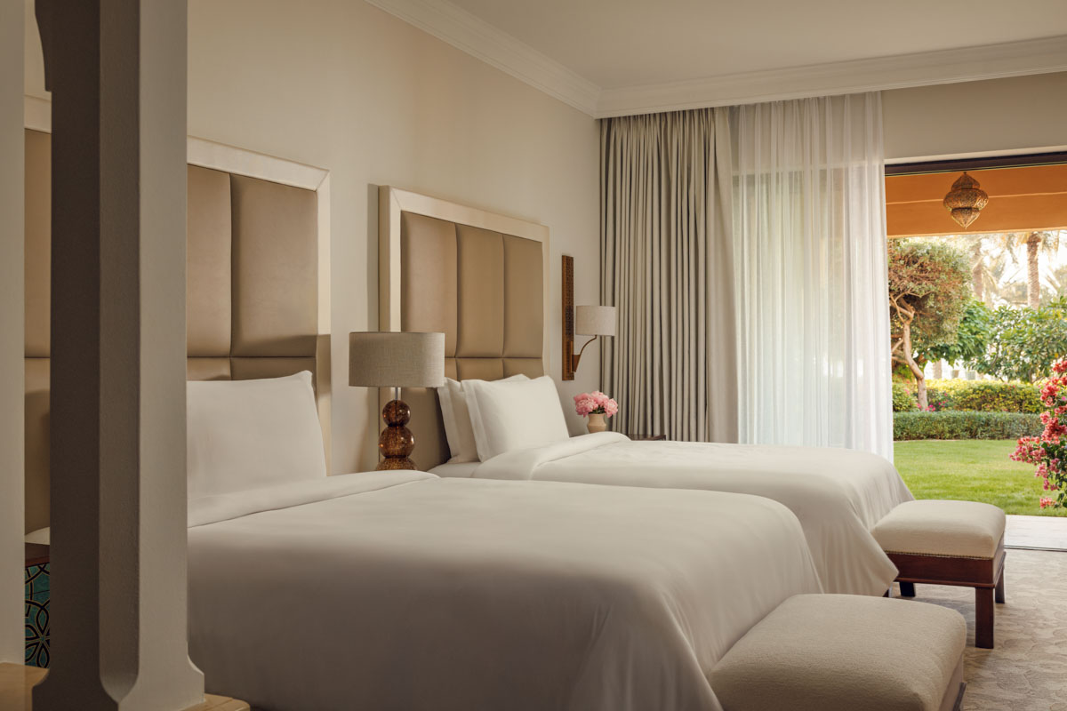 OO_RoyalMirage_PrestigeDouble_Bedroom_Wide-1