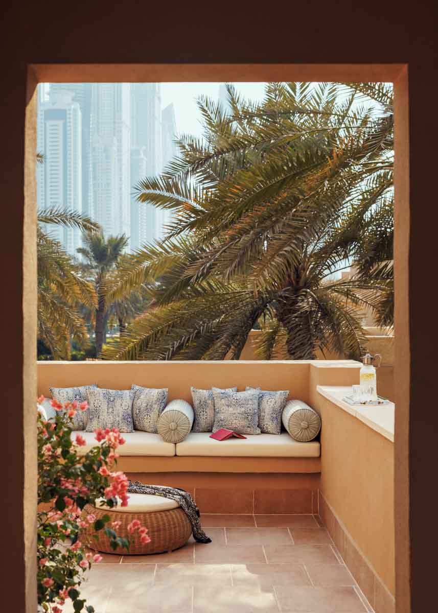 OO_RoyalMirage_RooftopSuite_Terrace_Vertical-1