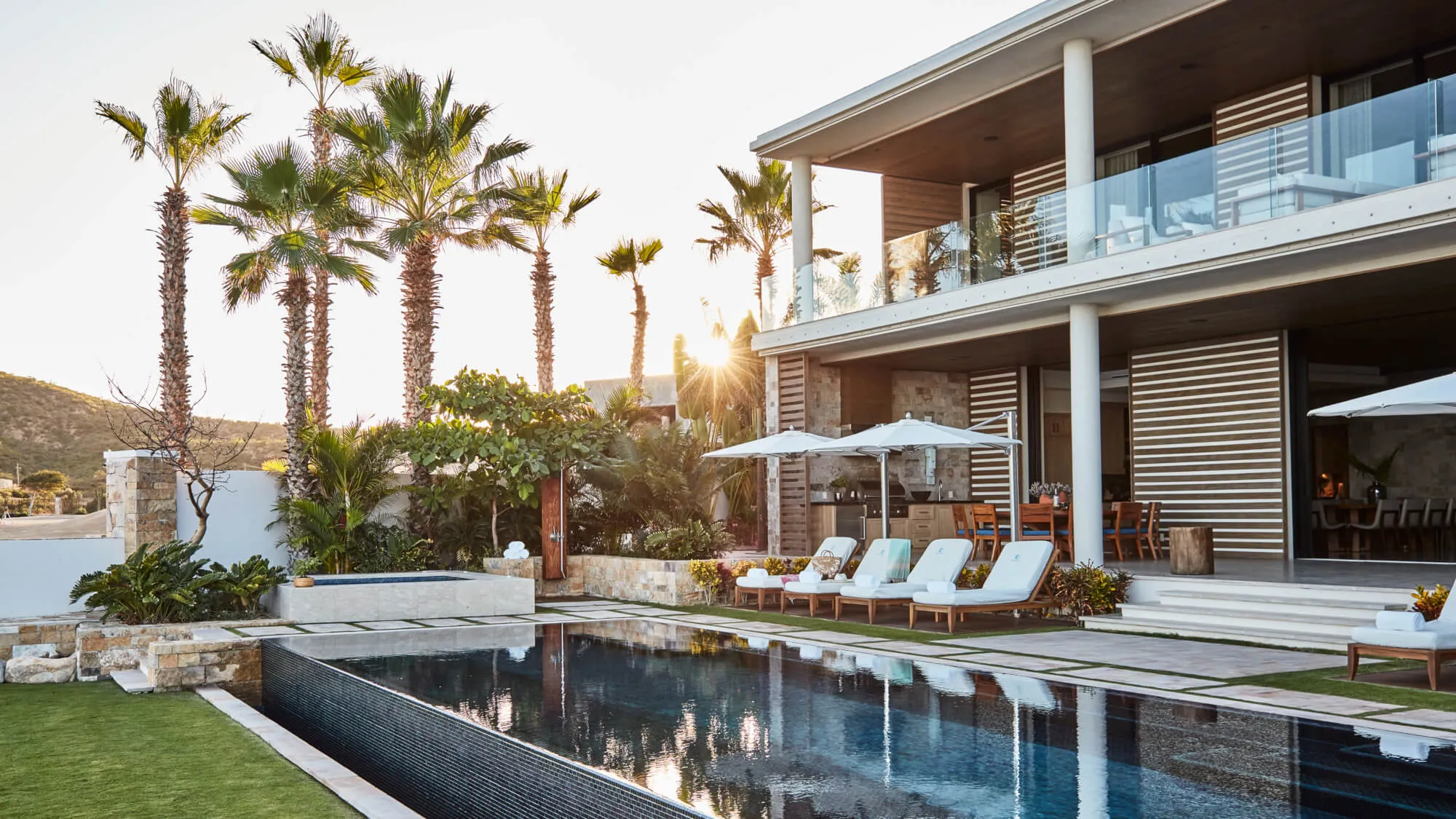 cbr-gal-resort-11.23-villapool-land
