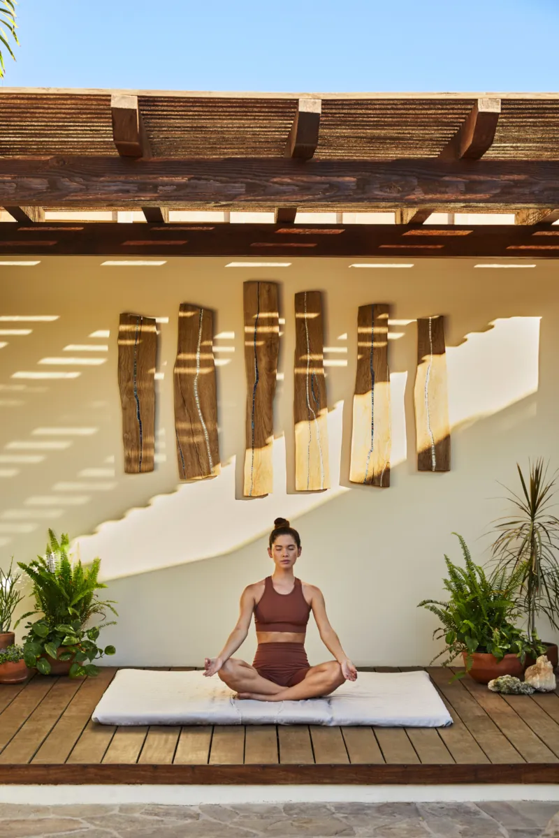 cbr-gal-resort-11.23-yoga-port