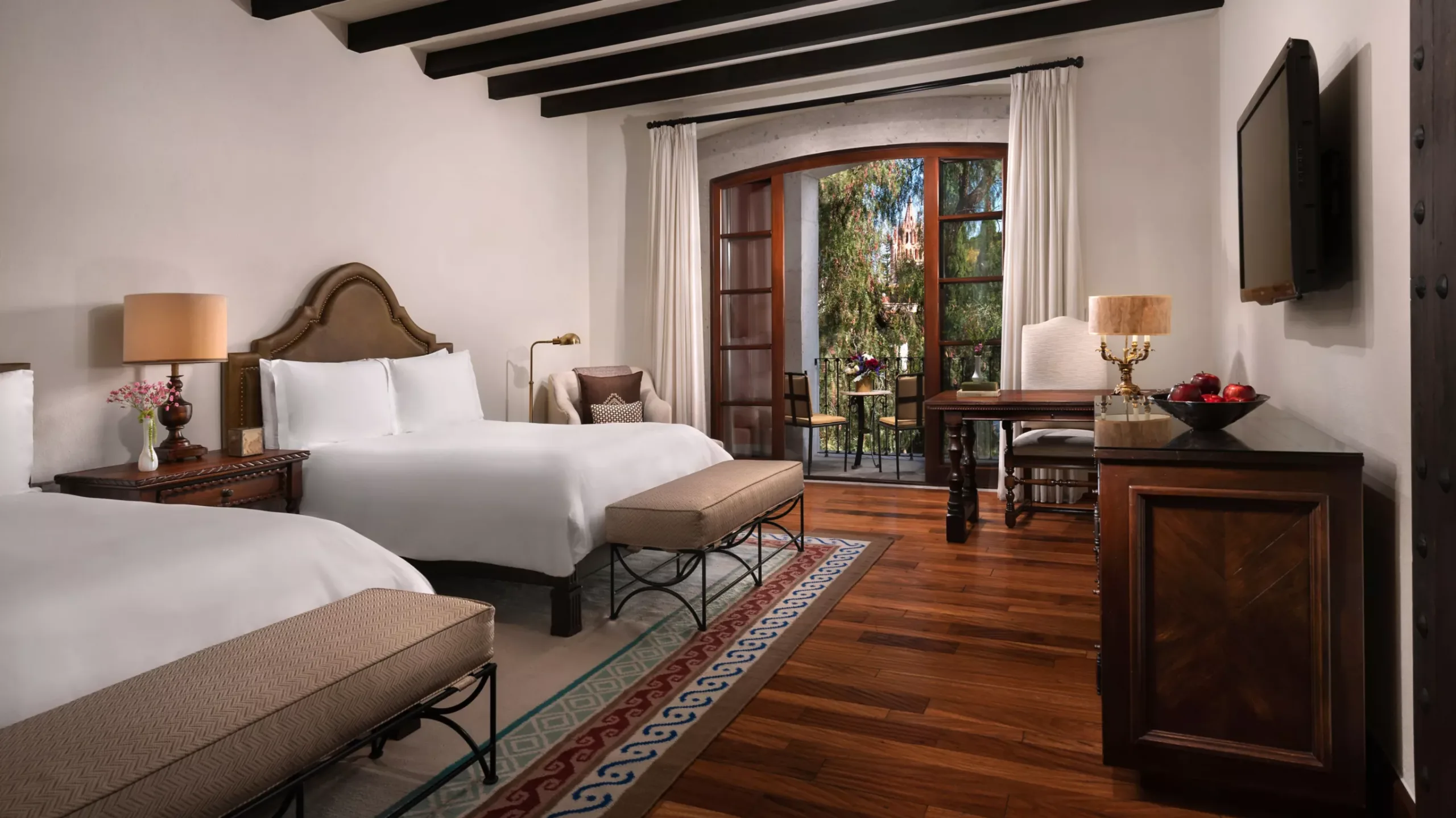 Colonial Double room_WIDE-LARGE-16-9