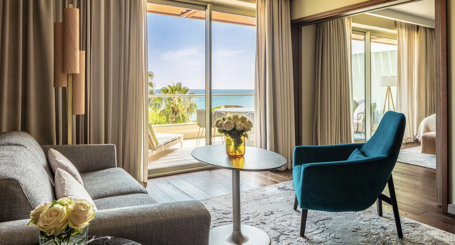 anantara_plaza_nice_hotel_baie_des_anges_1920x1037