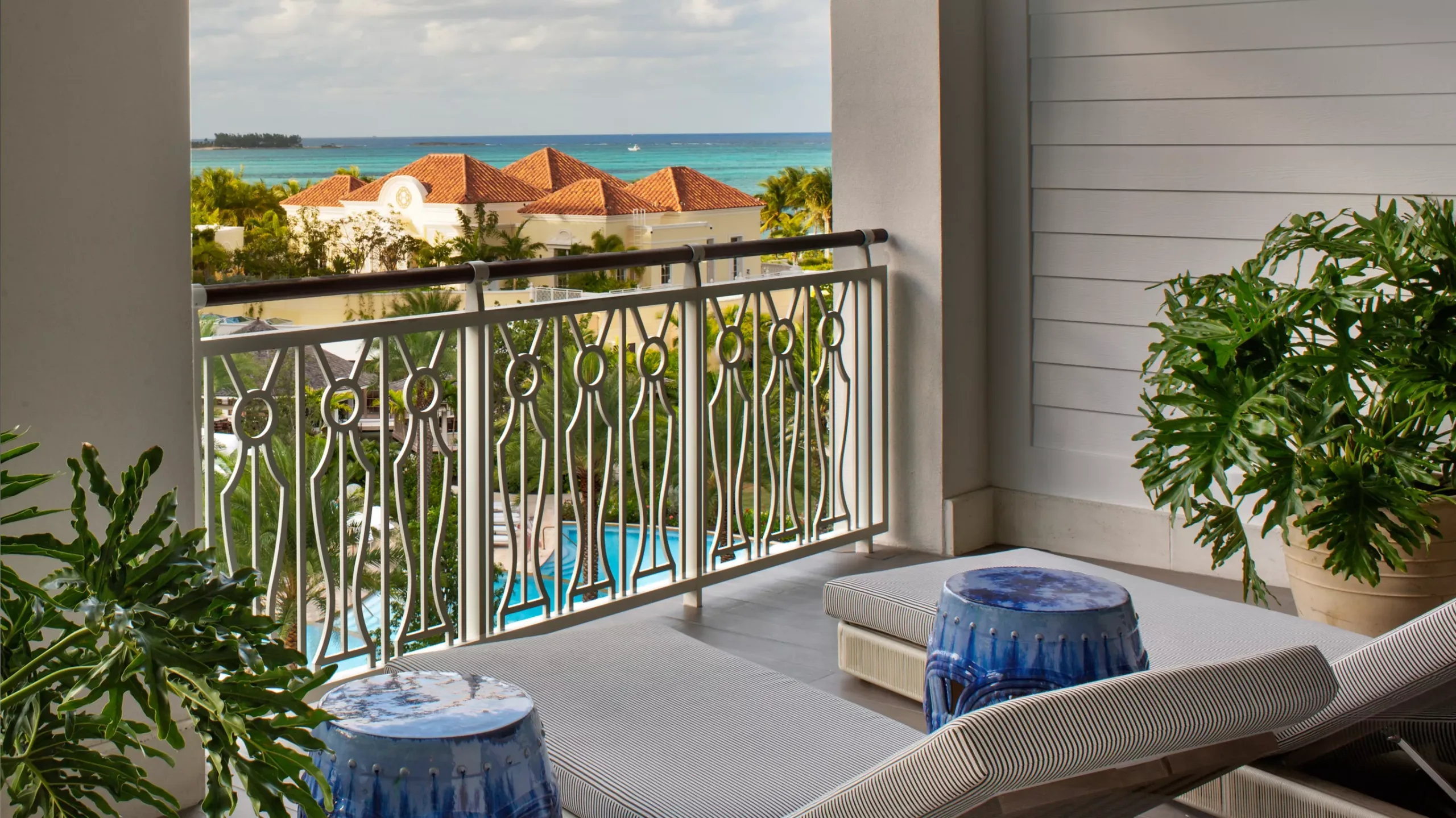 ocean-view-grand-one-bedroom-suite-terrace_WIDE-LARGE-16-9