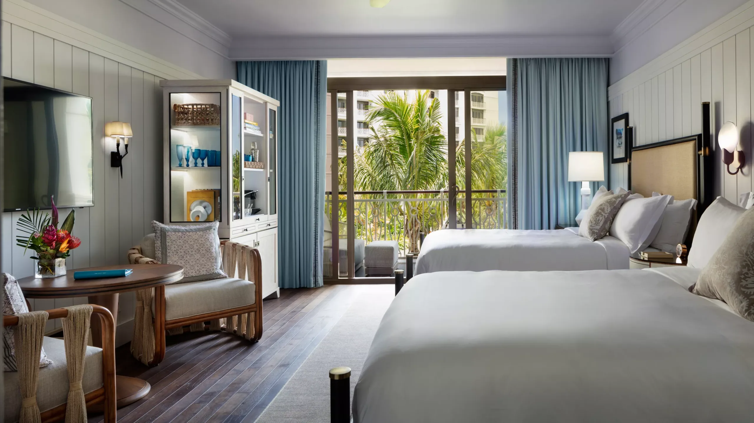 resort-view-queen-room_WIDE-LARGE-16-9