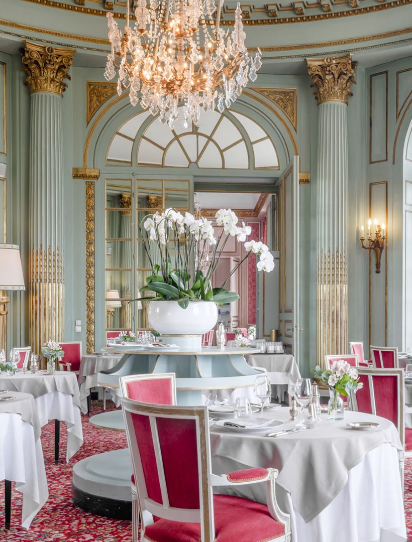 chateau-d-artigny-restaurant_2-e1739809829234