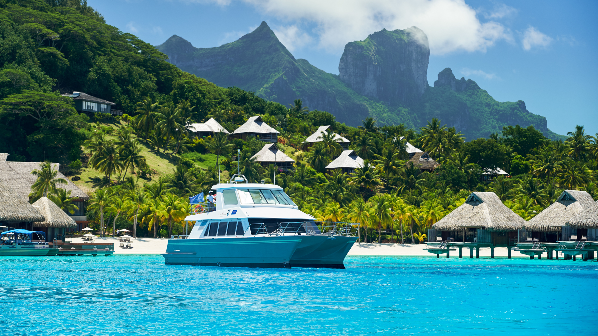 Boat Exterior – 01