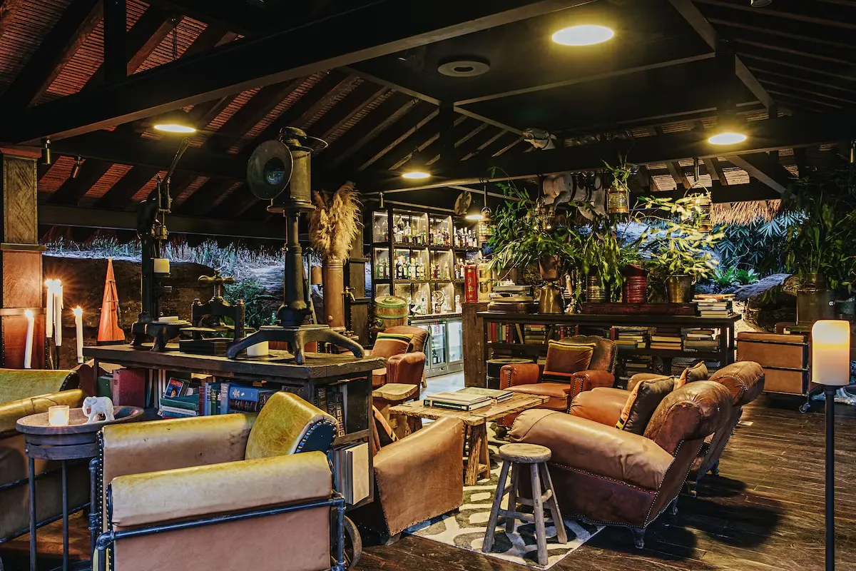 Shinta-Mani-Wild-Bar