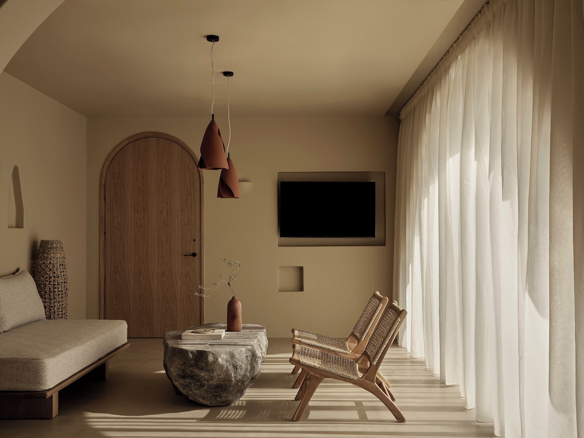 Tella-Thera-Grand-Suite_4