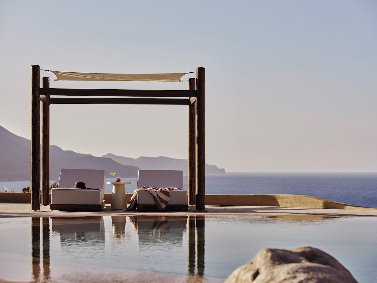 Tella-Thera-Pool_3