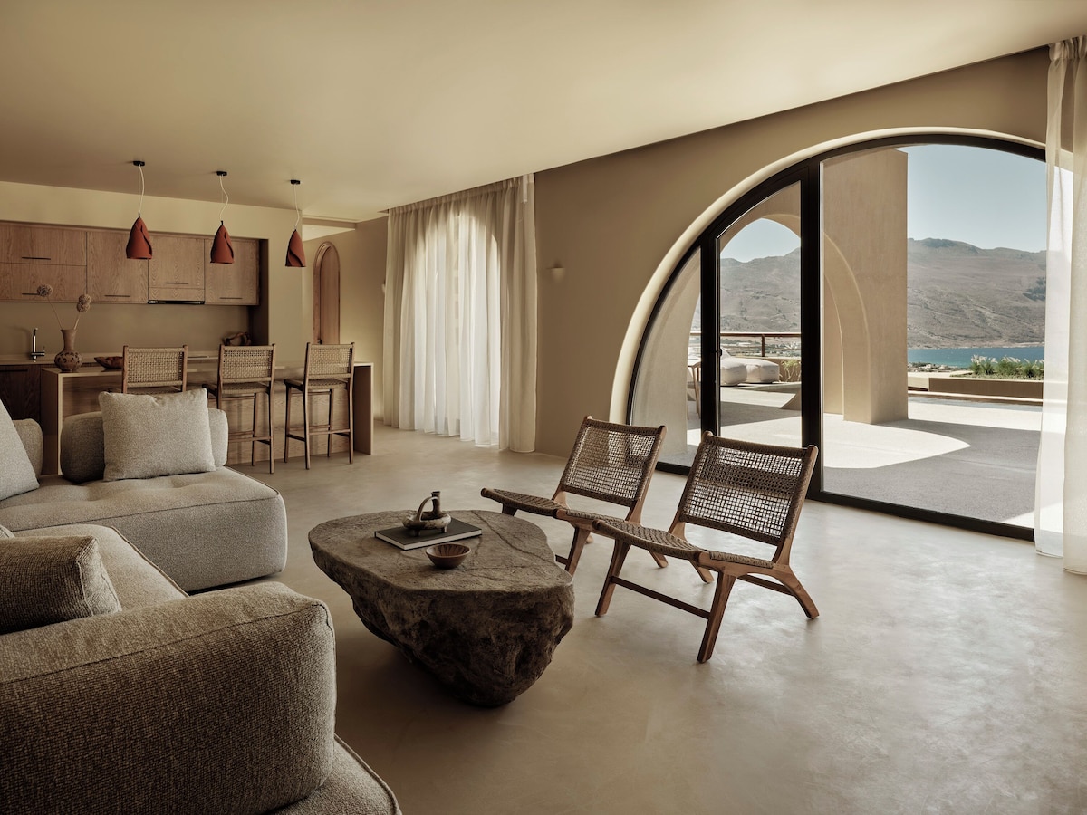 Tella-Thera-Signature-Villa_2